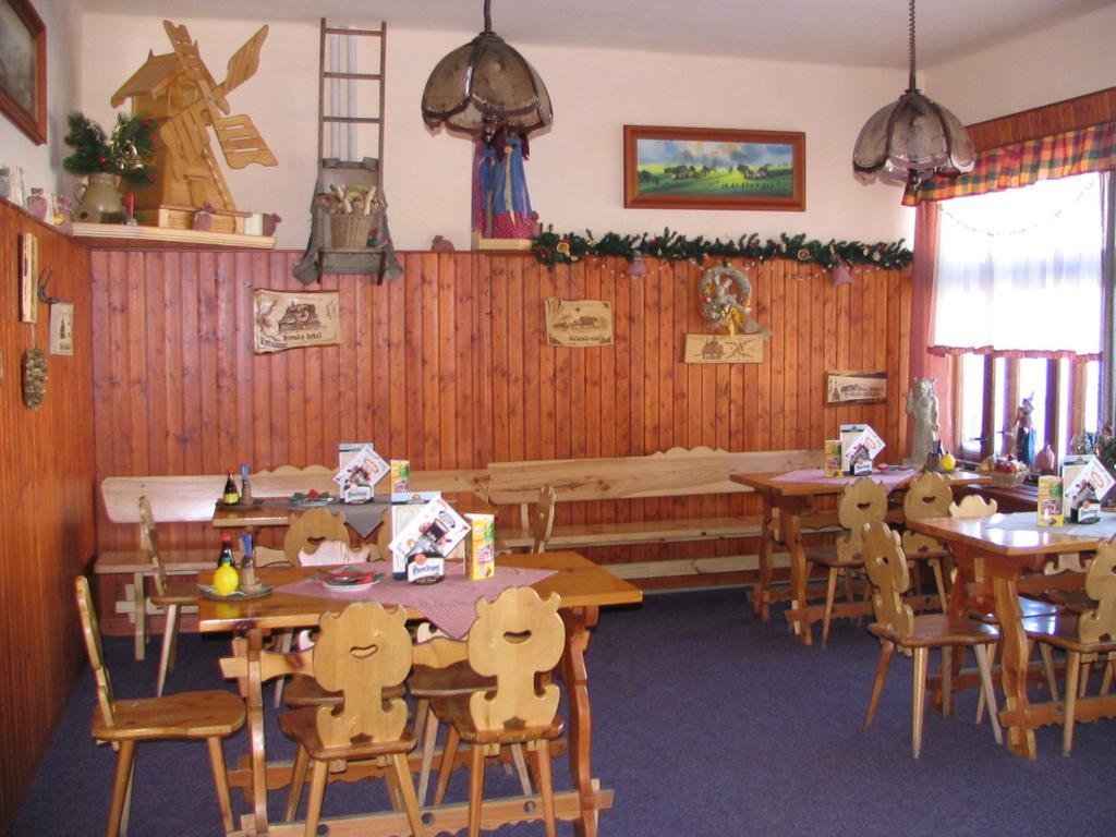 Hotel Radegast Dolní Bečva Buitenkant foto