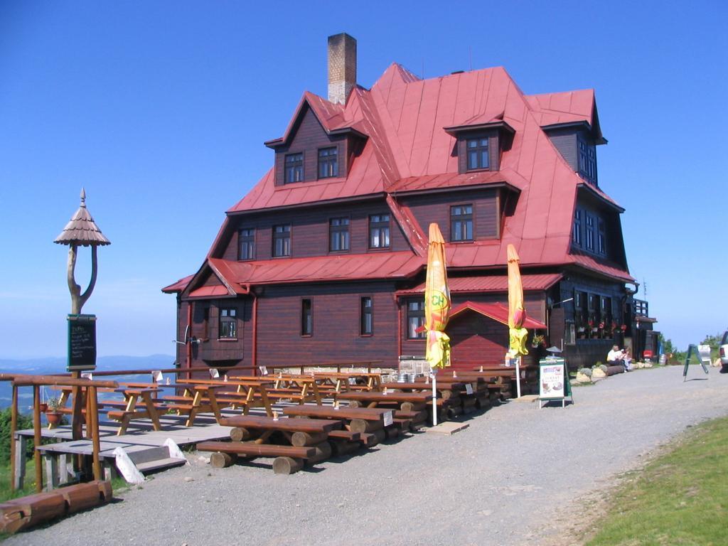 Hotel Radegast Dolní Bečva Buitenkant foto