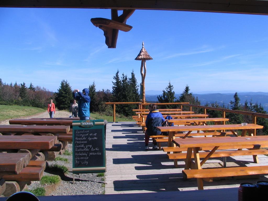 Hotel Radegast Dolní Bečva Buitenkant foto
